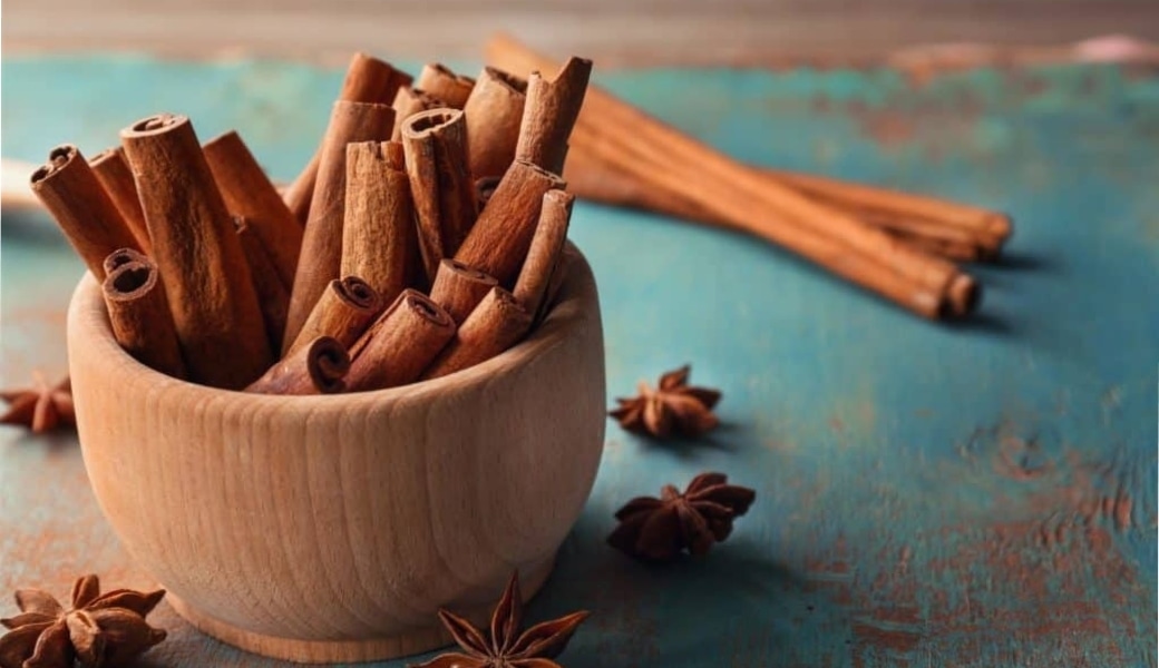 Dùng quế chữa thoái hóa cột sống&nbsp;