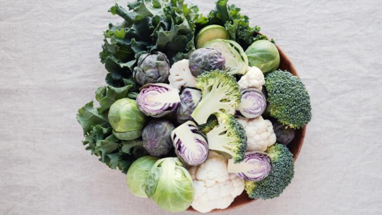 Các loại rau họ cải: bắp cải, súp lơ, củ cải